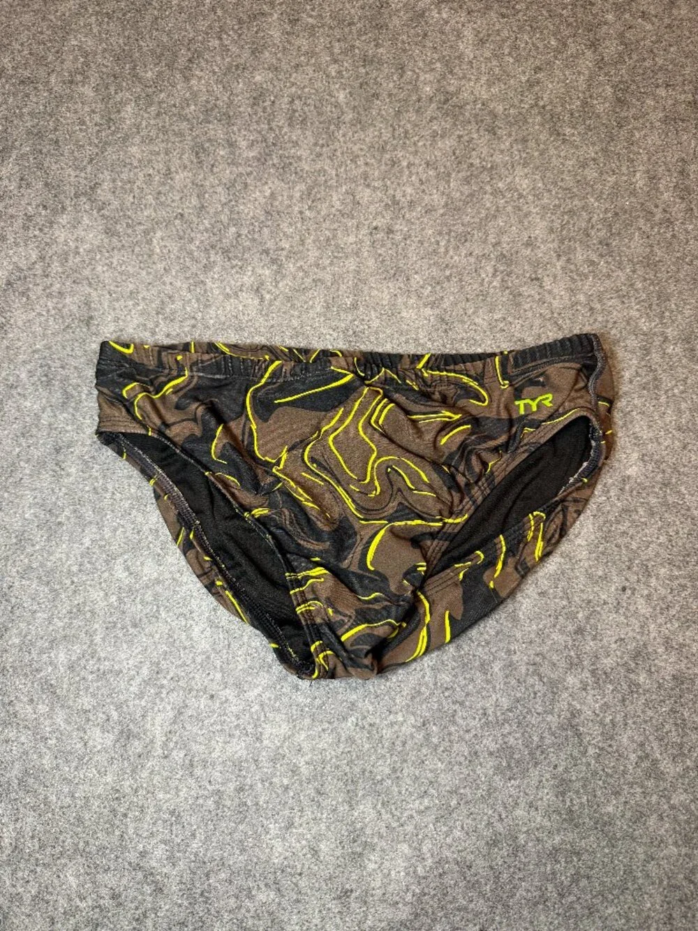TYR Men’s Swim Brief Brown Black Neon Yellow Size 34 Medium